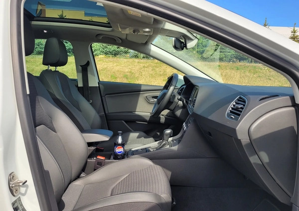 Seat Leon cena 70800 przebieg: 163198, rok produkcji 2019 z Iława małe 781